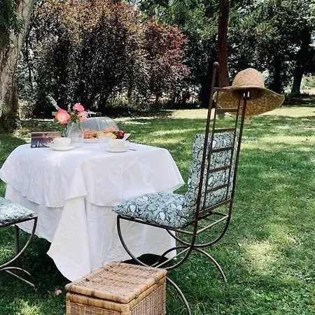 Appartement Charmant En Rdc Dans Chateau Avec Parc *